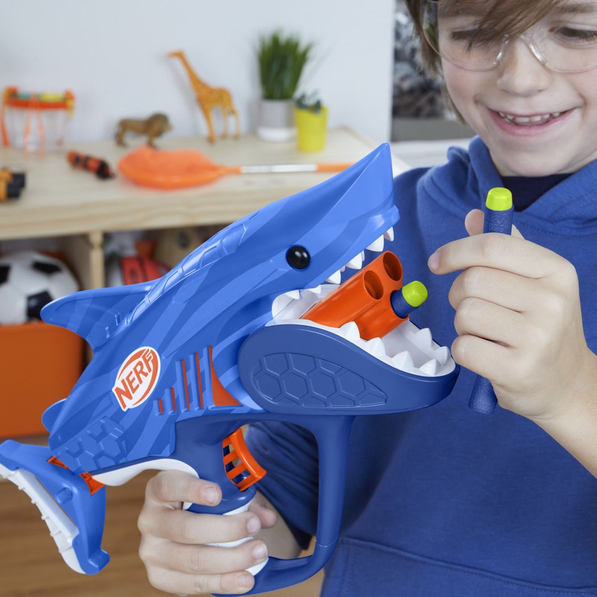Junior Wild Sharkfire, Easy Play Dart Blaster, 8 Elite Darts, Ages 6 & Up
