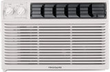 5000-watt window air conditioner, with a cooling area of 250 square feet, operates quietly, has easy and convenient temperature adjustment, 2 fan speeds, automatic restart function, and a white appearance
